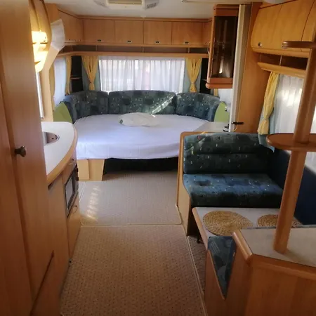 Къмпинг каравана сий-я-на *